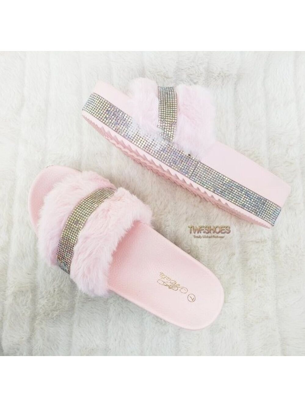 NIB Furry Slip On Rhinestone platform Slippers Blush Pink Faux Fur 4 Li
